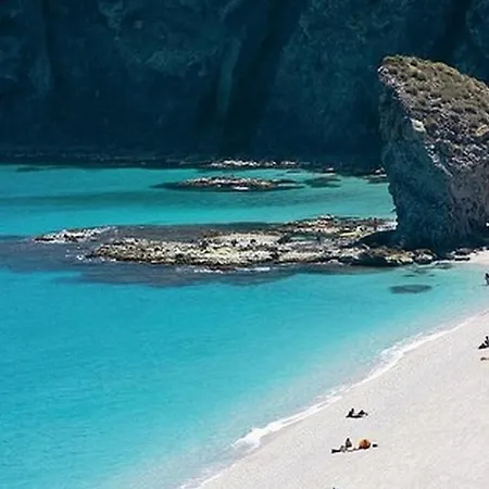 Апартаменты Homes Of Spain, Paraiso Playa, Fatu Hiva, Bajo A Con Piscina Privada En Jardin Privado, Primera Linea De Playa, Wifi