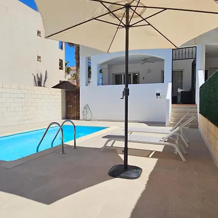 Homes Of Spain, Paraiso Playa, Fatu Hiva, Bajo A Con Piscina Privada En Jardin Privado, Primera Linea De Playa, Wifi *